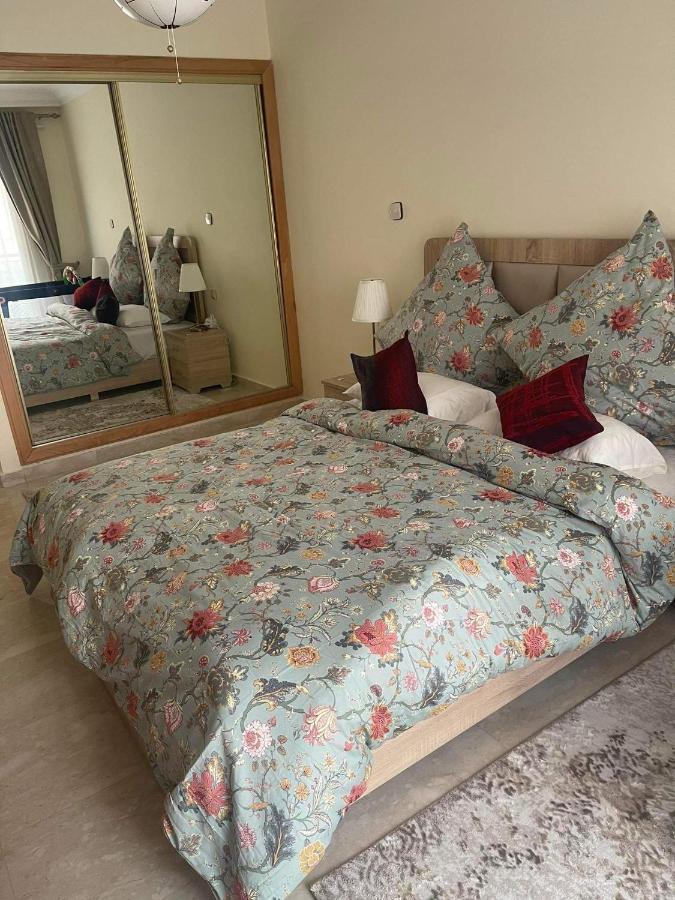 Beautiful, Great Equipped 122 M Holiday Apartment Near Majorelle Garden And Gueliz With Pool Views And A Large Balcony And Terrace Marrakesh Exterior foto