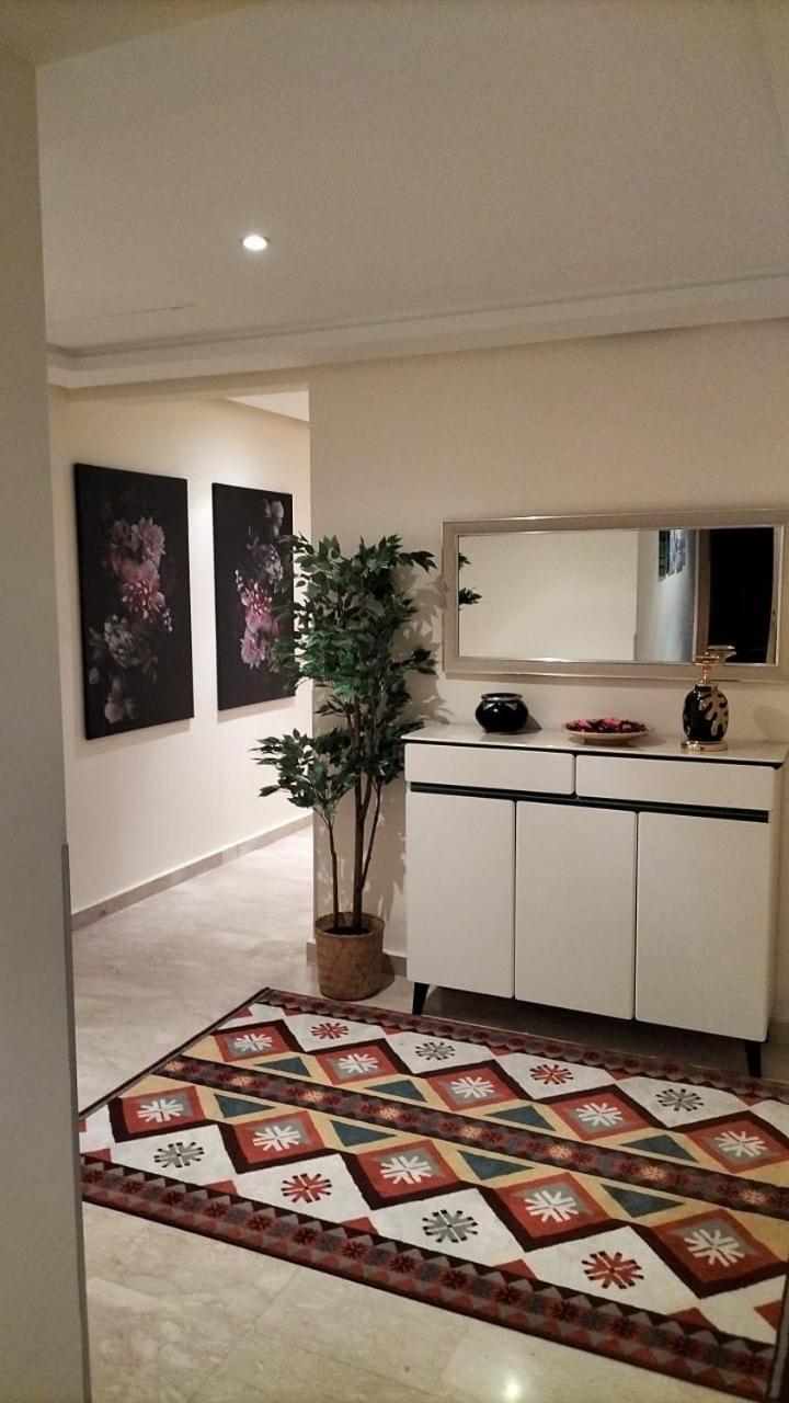 Beautiful, Great Equipped 122 M Holiday Apartment Near Majorelle Garden And Gueliz With Pool Views And A Large Balcony And Terrace Marrakesh Exterior foto