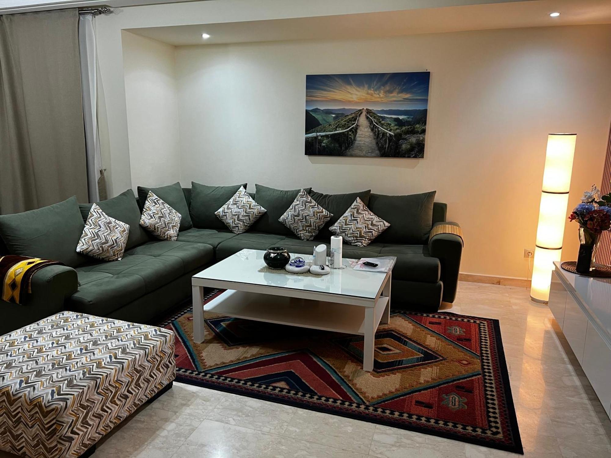 Beautiful, Great Equipped 122 M Holiday Apartment Near Majorelle Garden And Gueliz With Pool Views And A Large Balcony And Terrace Marrakesh Exterior foto